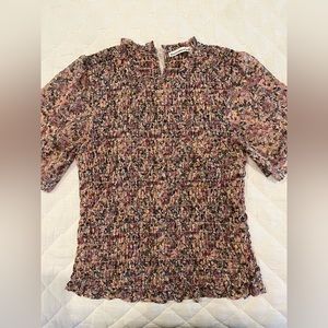 Abercrombie short sleeve smocked top in floral pink size medium
